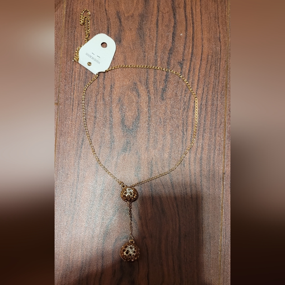 Gold necklace - Picture 1 of 1